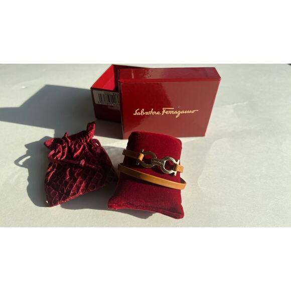 NEW Ferragamo Timeless Chic Gancini Double Brown Leather Gold Tone Bracelet - Picture 9 of 14